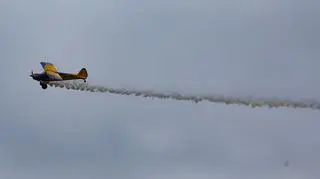 Przelot samolotów podczas godziny "W"