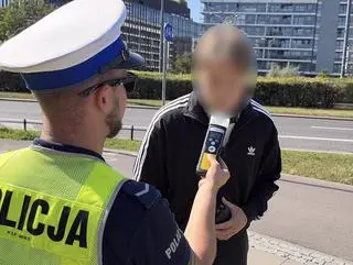 Kontrole kierujących hulajnogami elektrycznymi 