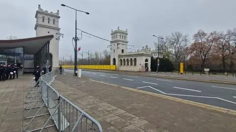 Zamknięty most Poniatowskiego 