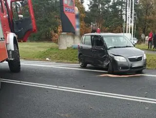 Wypadek na trasie 801 w okolicach miejscowości Sobienie Biskupie