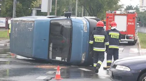 Zderzenie w alei Wilanowskiej. "W tym samym miejscu, co w środę"