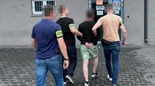 Atak na imprezie plenerowej. Zarzut i areszt dla nożownika z Ursynowa