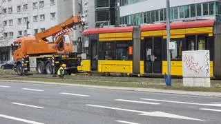 Utrudnienia na skrzyżowaniu alei "Solidarności" z Okopową