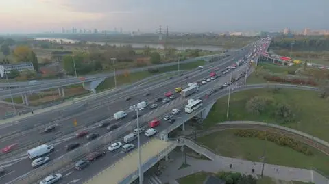 Zaczęło się od S8. Korki w kilku dzielnicach