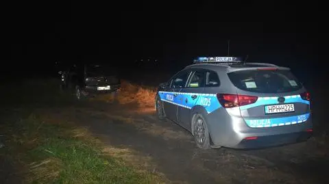 Uciekał przed policjantami, uderzył w radiowóz. Miał w organizmie blisko promil alkoholu