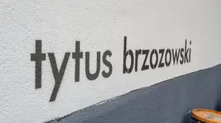 Nowy miejski mural na Chmielnej