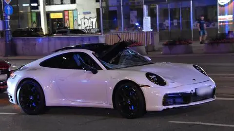 Marszałkowska: pieszy zginął pod kołami porsche