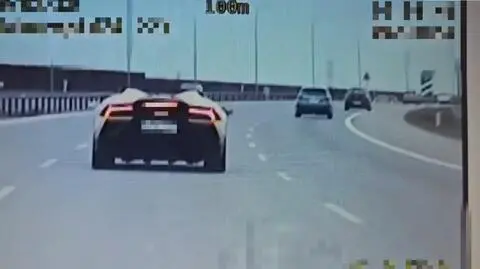 Policjanci zatrzymali kierowcę lamborghini