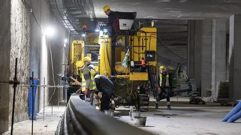 Powstają murki oporowe w metrze 