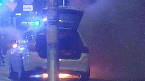 Pożar samochodu w centrum Warszawy