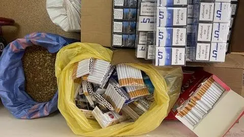 W aucie miał ponad 190 paczek nielegalnych papierosów, w domu jeszcze więcej