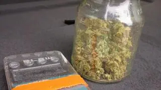 Nielegalna broń i narkotyki na posesji w powiecie grójeckim