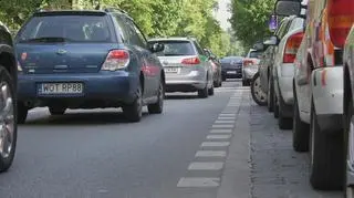 Kierowcy parkują m