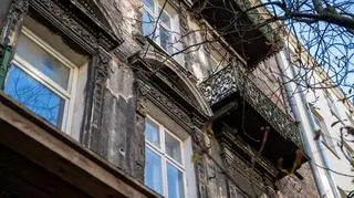 Rozpoczyna się remont kamienicy przy ul. Stalowej 34