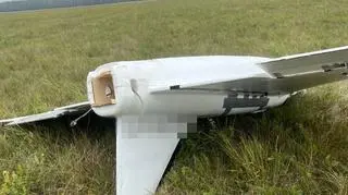 Drony kilkadziesiąt kilometrów od Warszawy. Jeden spadł na jednostkę WOT 