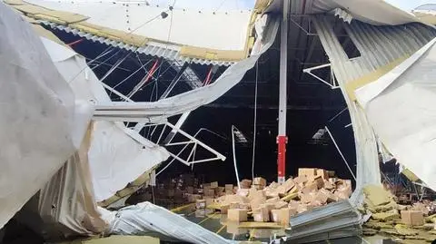 Zawalił się dach dużej hali pod Grodziskiem Mazowieckim