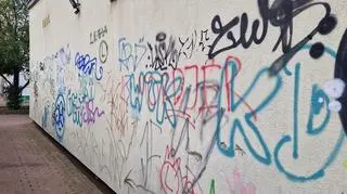 Nielegalne graffiti na Ochocie