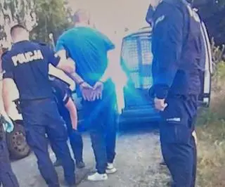 Policjanci zatrzymali po pościgu pijanego kierowcę