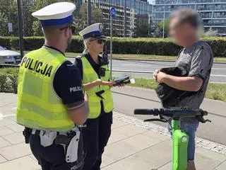 Kontrole kierujących hulajnogami elektrycznymi 