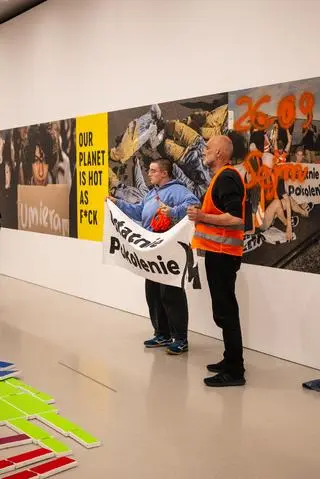Akcja Ostatniego Pokolenia w Muzeum Sztuki Nowoczesnej 