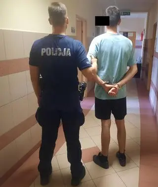 Policja zatrzymała 37-latka podejrzanego o znieważenie miejsca pochówku