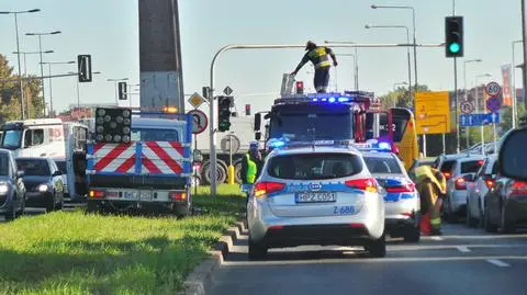 Zderzenie pięciu samochodów. Radzymińska stała w korku