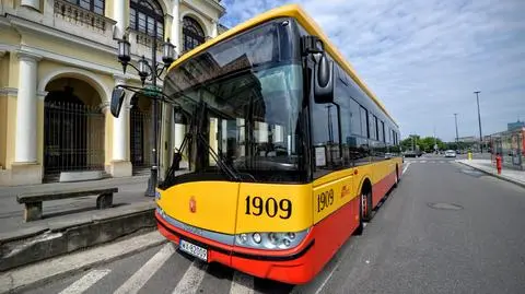 Do 12-latki przysiadł się napastliwy mężczyzna. W jej obronie stanął kierowca autobusu