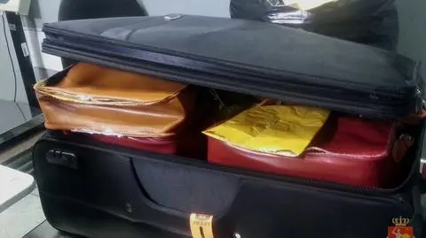 Narkotyki w damskich torebkach. Miały trafić do Japonii