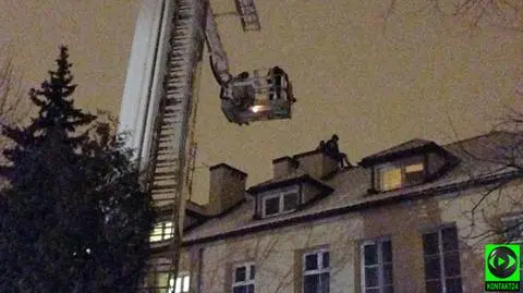 Utknęli na dachu ośrodka wychowawczego. "Chcieli uciec"