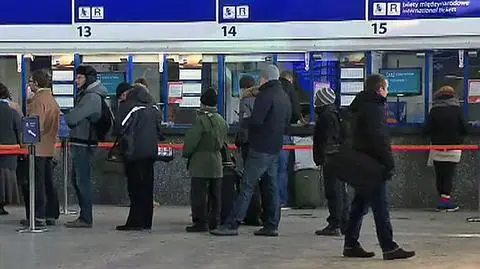 Wyjazdowy szczyt na kolei. Na dworcach spokojnie