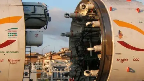 Tarcze drążące tunel na początku 2011 roku