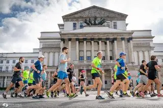 Tak wyglądała 15. edycja Półmaratonu Warszawskiego w 2021 roku