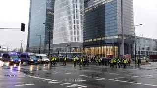 Protest na rondzie Dmowskiego