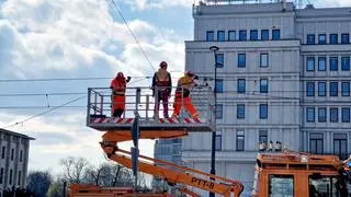 Uszkodzona trakcja w centrum