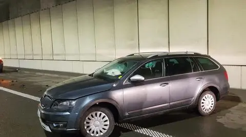 Uderzył w ścianę tunelu obwodnicy Warszawy