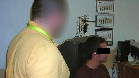 Bił 17-latka tak mocno, że złamał sobie rękę