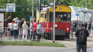 Parada tramwajowa na ulicach Warszawy