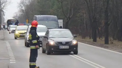 Volvo na latarni. Ruch wahadłowy na Patriotów 