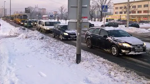 Białołęka w rosnącym korku: "Bo zamknęli przejazd"