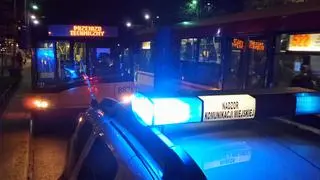 Autobus gwałtownie hamował na Belwederskiej