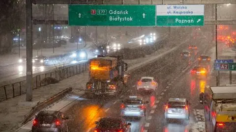 Prawie 200 ekip od nocy na mieście. "Dobrze, że nie usłyszałem 'taki mamy klimat', bo bym udusił"