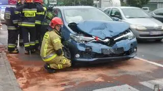 Zderzenie toyoty i porsche na Grójeckiej