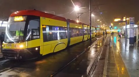 Potrącenie kobiety. Tramwajowy korek na moście