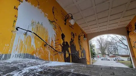 Mural Ludwika Zamenhofa oblany farbą 