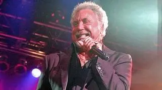 Tom Jones nie dokończył konceru. "Awaria nagłośnienia"