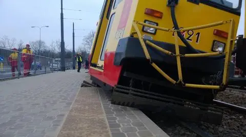 140 metrów torów do wymiany. Efekty wykolejeń przy Rembielińskiej