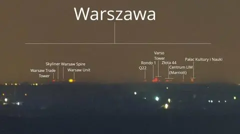 Widok z Łysej Góry na oddalone o 153 kilometry wieżowce Warszawy