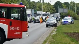 Zasłabł na budowie. Ewakuacja z dachu budynku