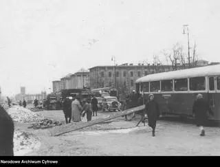 Gmach Muzeum Narodowego przetrwał wojnę, 1948 rok