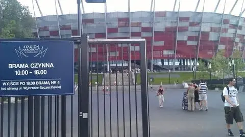 Spacerowicze i turyści ruszyli na stadion